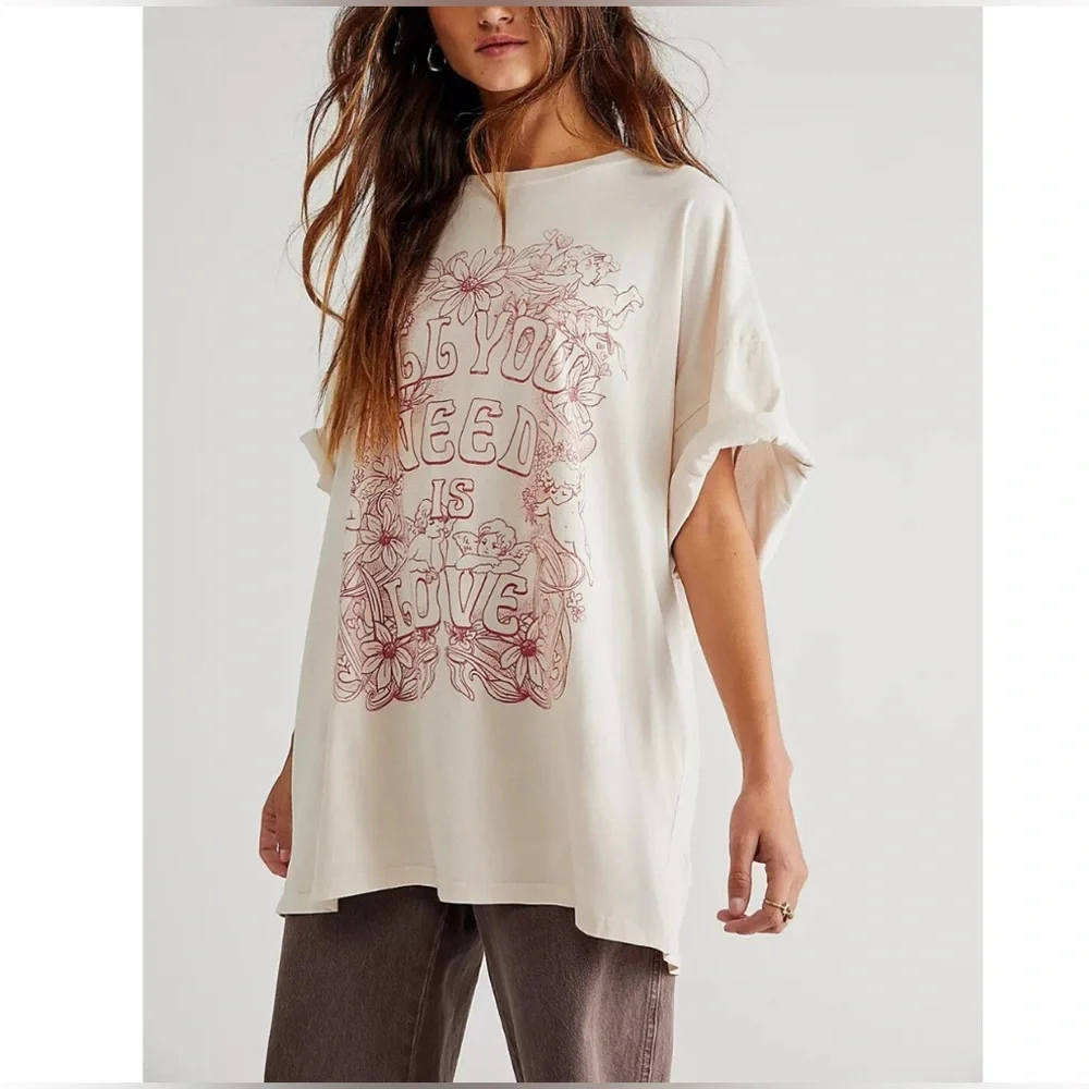 NWOT Daydreamer x Free People All You Need Is Love one size Tee - one size